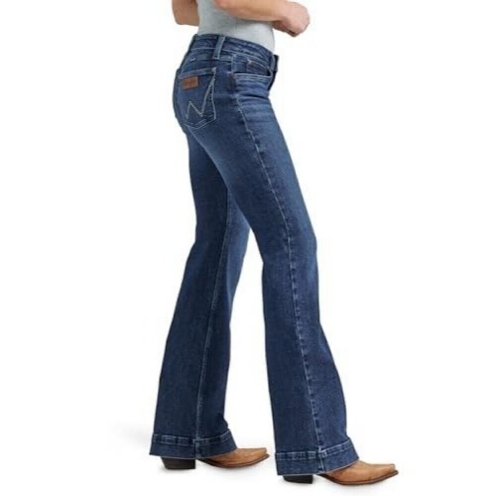 Wrangler Retro Women's Mae Mid Rise Wide Leg Trouser Cassie Jeans 112352976